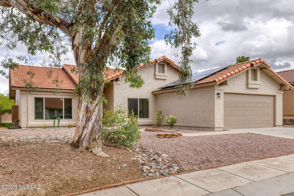 5360 W Grouse Way, Tucson, AZ 85742