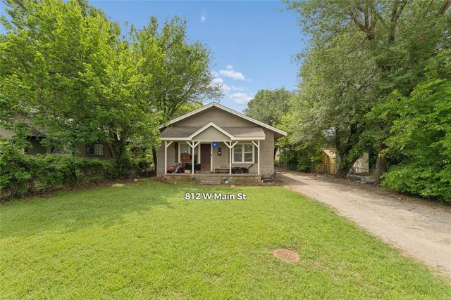 4 S Kelly Avenue, Edmond, OK 73003