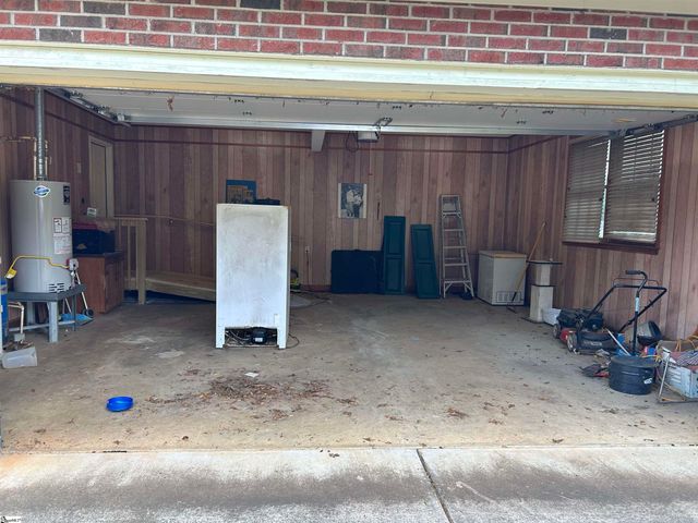 112 Arnold Road, Pelzer, SC 29669