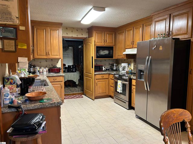 112 Arnold Road, Pelzer, SC 29669