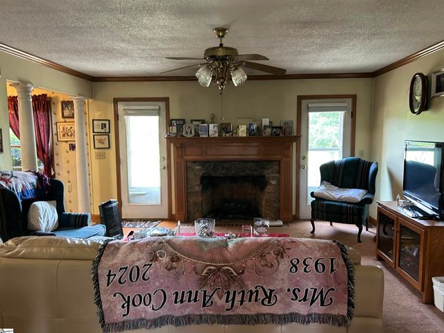 112 Arnold Road, Pelzer, SC 29669
