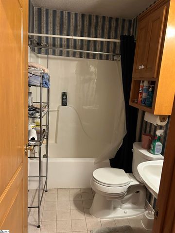 112 Arnold Road, Pelzer, SC 29669