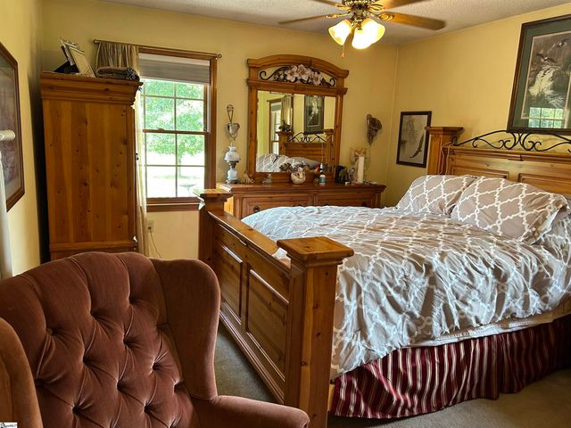 112 Arnold Road, Pelzer, SC 29669