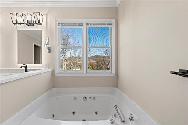 681 Stayman RD, Roanoke, VA 24019