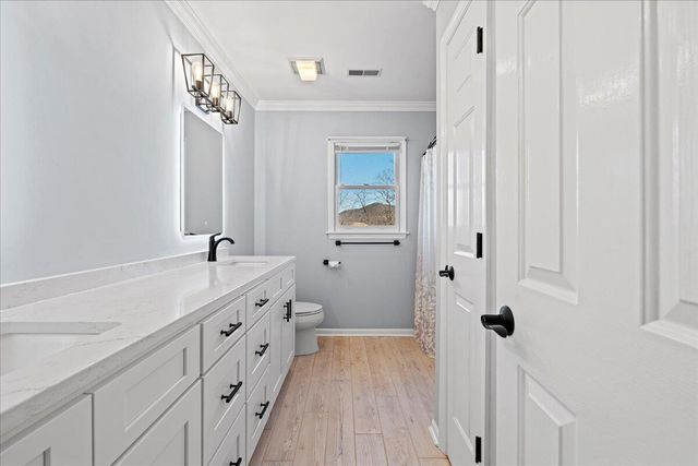 681 Stayman RD, Roanoke, VA 24019