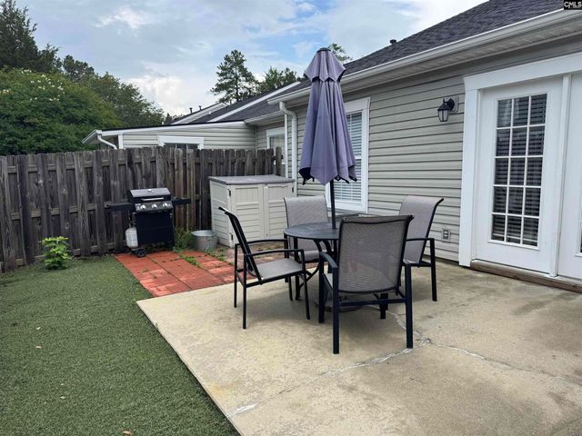 8 Hampton Oaks Place, Columbia, SC 29212
