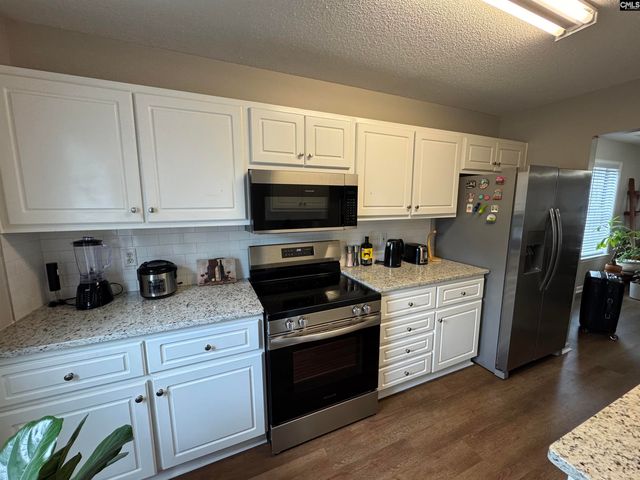 8 Hampton Oaks Place, Columbia, SC 29212