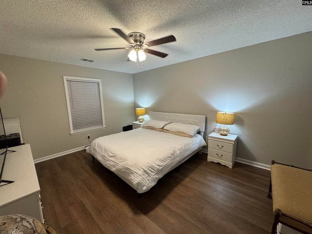 8 Hampton Oaks Place, Columbia, SC 29212