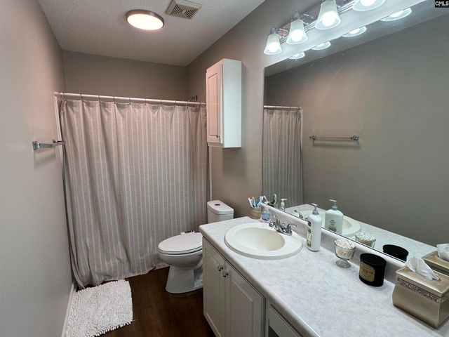 8 Hampton Oaks Place, Columbia, SC 29212