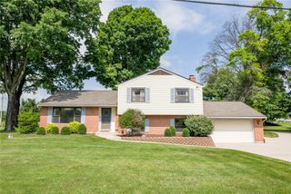 8663 Crestway Road, Clayton, OH 45315