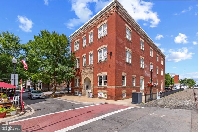10254 WHITWORTH LN, Manassas, VA 20110