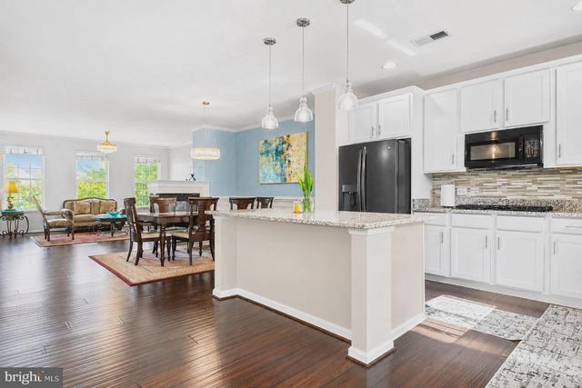 10254 WHITWORTH LN, Manassas, VA 20110