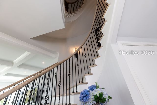 10 Collier Beach Rd, Hilton Head Island, SC 29928