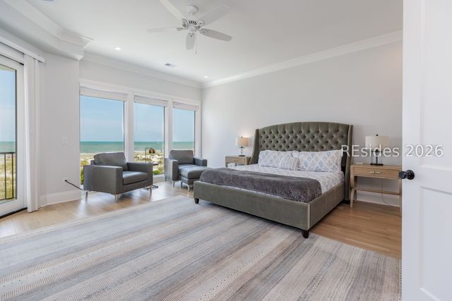 10 Collier Beach Rd, Hilton Head Island, SC 29928