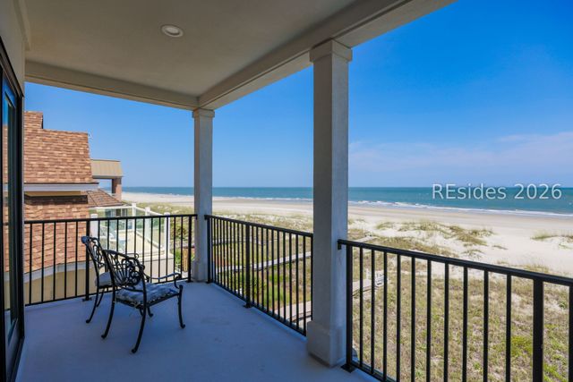 10 Collier Beach Rd, Hilton Head Island, SC 29928