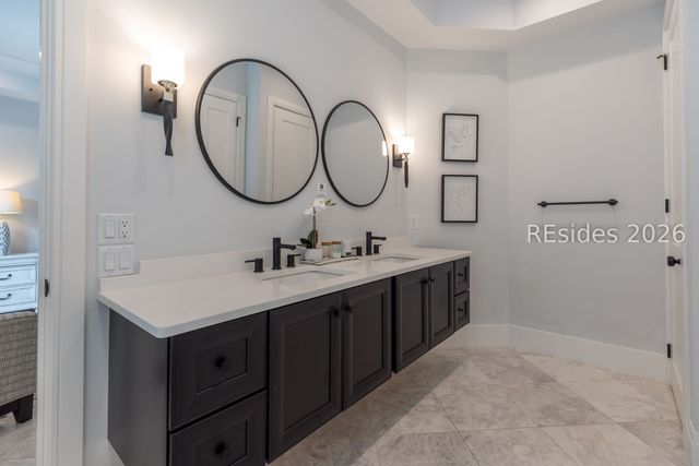 10 Collier Beach Rd, Hilton Head Island, SC 29928