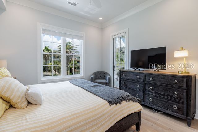 10 Collier Beach Rd, Hilton Head Island, SC 29928
