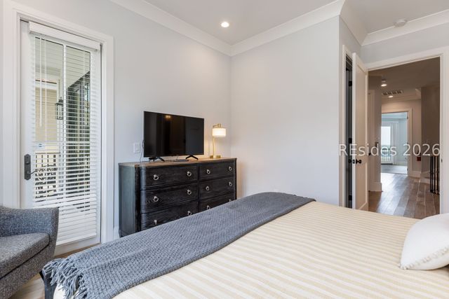 10 Collier Beach Rd, Hilton Head Island, SC 29928