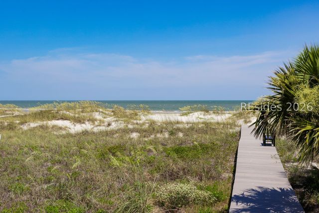 10 Collier Beach Rd, Hilton Head Island, SC 29928