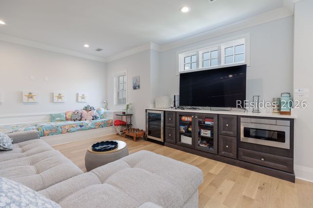 10 Collier Beach Rd, Hilton Head Island, SC 29928