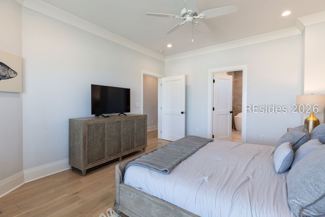 10 Collier Beach Rd, Hilton Head Island, SC 29928