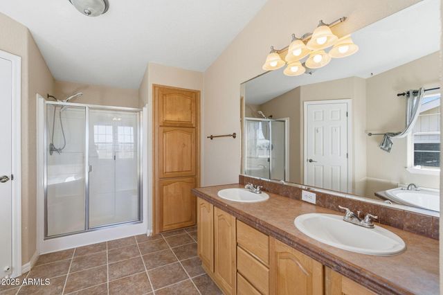 5444 E PLEASANT View Lane, Hereford, AZ 85615