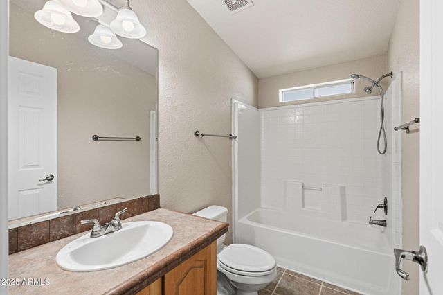 5444 E PLEASANT View Lane, Hereford, AZ 85615