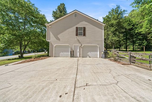 339 Pioneer Trail, Dallas, GA 30132