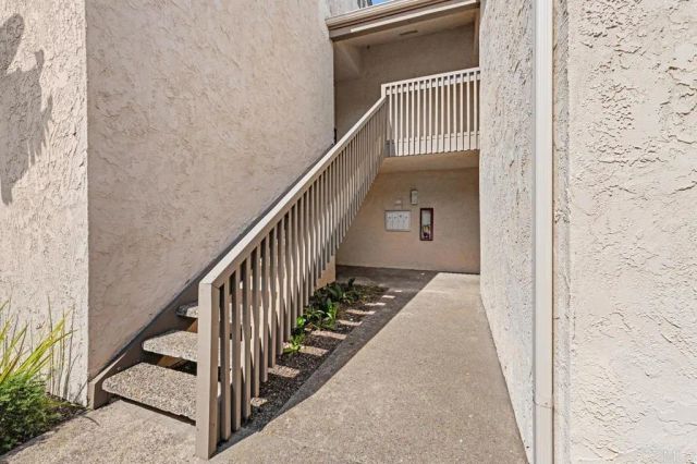 8544 Via Mallorca B, La Jolla, CA 92037