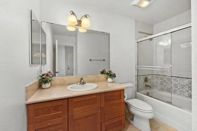 8544 Via Mallorca B, La Jolla, CA 92037