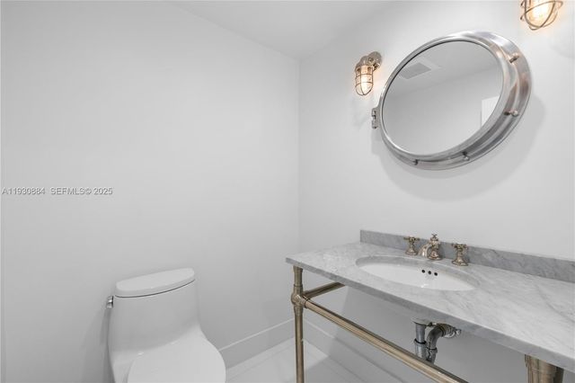 100 Lincoln Rd 1523, Miami Beach, FL 33139