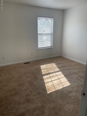 418 Big Leaf CT, Virginia Beach, VA 23454