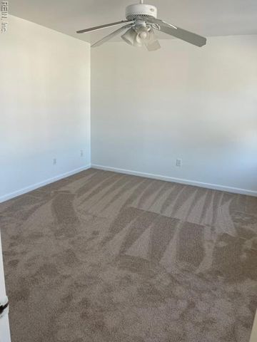 418 Big Leaf CT, Virginia Beach, VA 23454