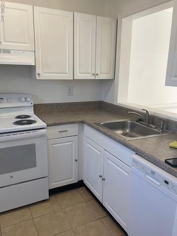 418 Big Leaf CT, Virginia Beach, VA 23454