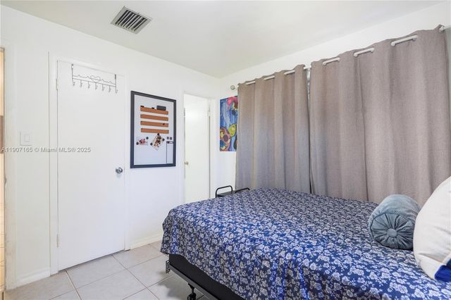 6741 Coolidge St, Hollywood, FL 33024