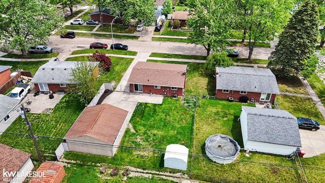 35619 Seville Street, Clinton Twp, MI 48035