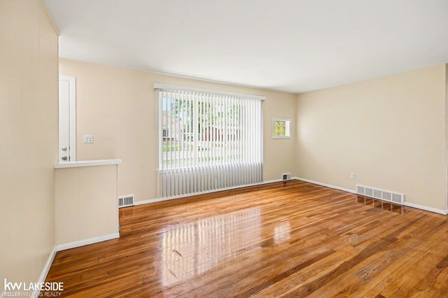 35619 Seville Street, Clinton Twp, MI 48035