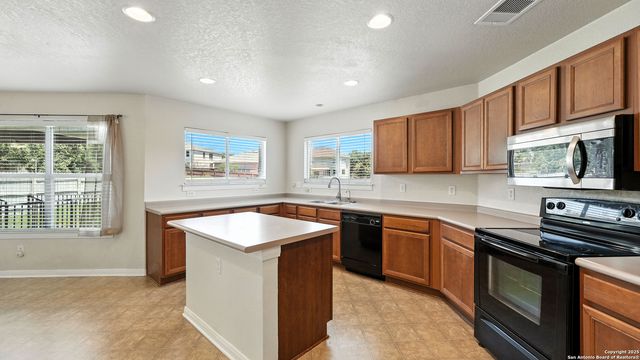 4527 Summer, San Antonio, TX 78259