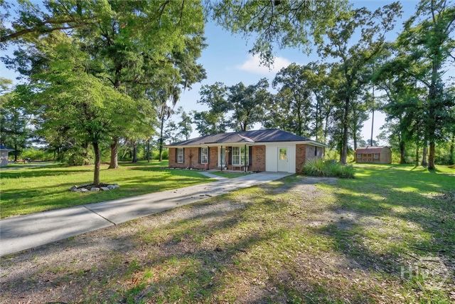 448 Queens Way, Ellabell, GA 31308