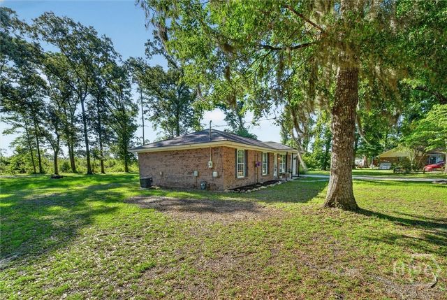 448 Queens Way, Ellabell, GA 31308