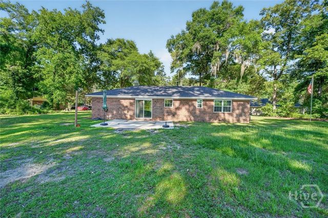 448 Queens Way, Ellabell, GA 31308