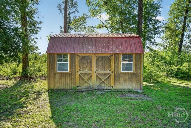 448 Queens Way, Ellabell, GA 31308
