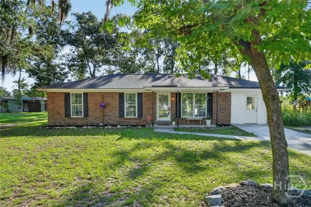 448 Queens Way, Ellabell, GA 31308
