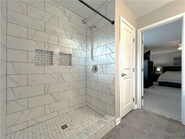 54 Middlebury Lane, Lancaster, NY 14086