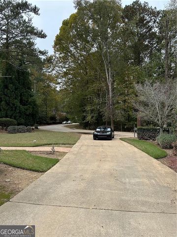 3200 Farmington Drive, Vinings, GA 30339