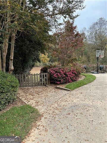 3200 Farmington Drive, Vinings, GA 30339