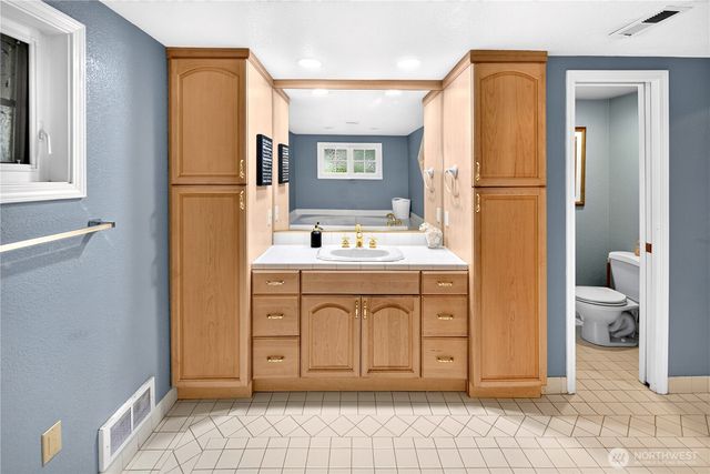 16130 SE 47th Place, Bellevue, WA 98006
