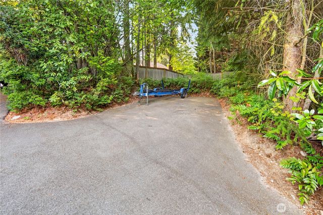 16130 SE 47th Place, Bellevue, WA 98006
