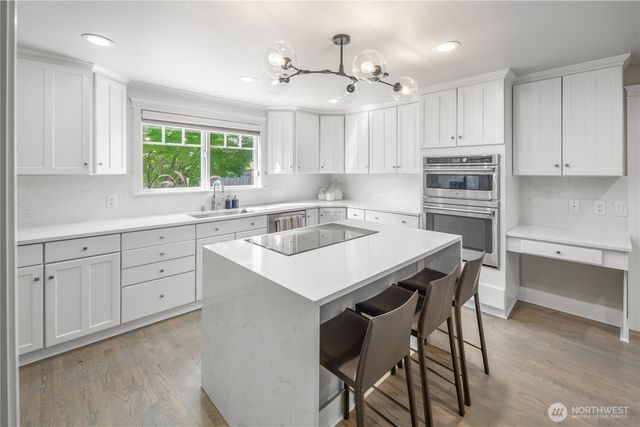 16130 SE 47th Place, Bellevue, WA 98006