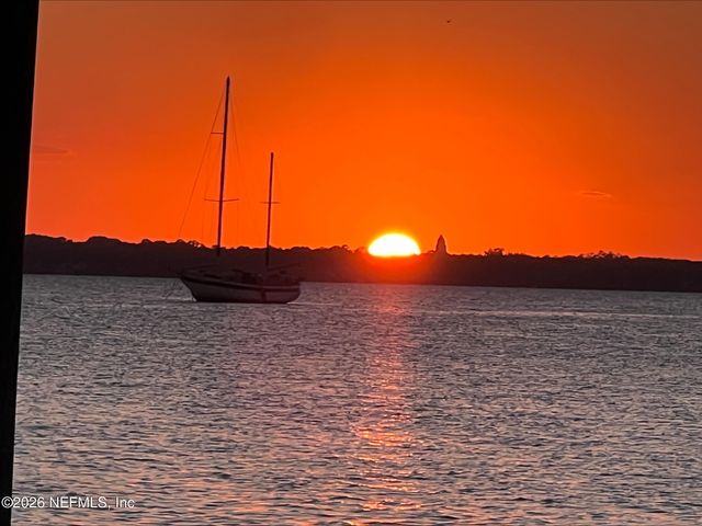 141 OAKMOSS Drive, St. Johns, FL 32259